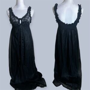 Vintage 60s 70s St. Michael black lace full length slip nightgown size 34